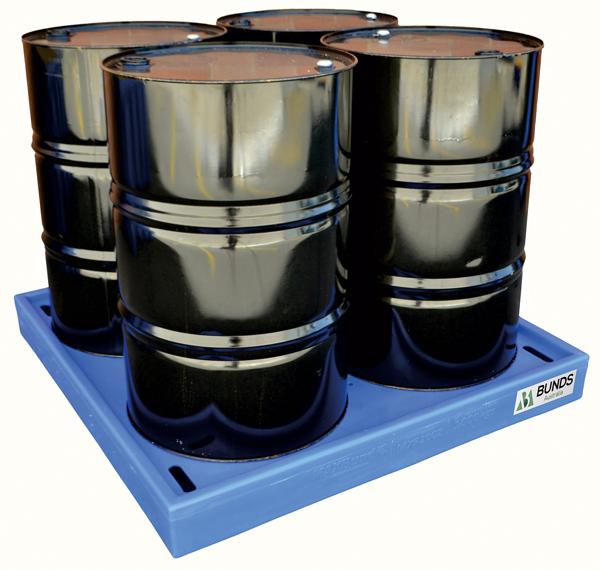 Low-profile poly bunded pallets for efficient spill containment